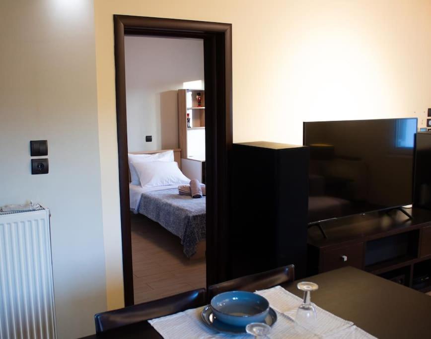 Ariadnis Spacious 3bd Home, 10 Mins To Airport, Port, Artemi