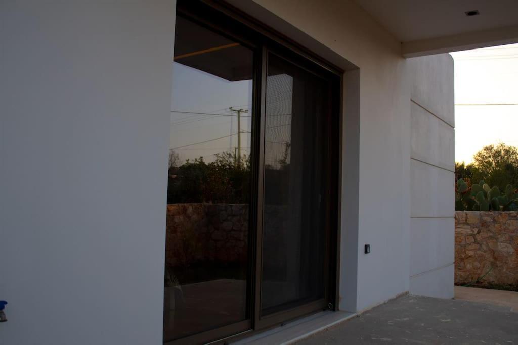 Ariadnis Spacious 3bd Home, 10 Mins To Airport, Port, Hébergement de vacances